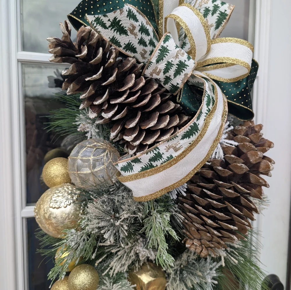 Elegant, Chic Emerald Green & Gold Door Swag
